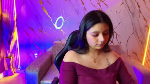Snapshot of mia_hot_tf chatting on September 30, 8:41 pm Mia online show from September 30, 8:41 pm
