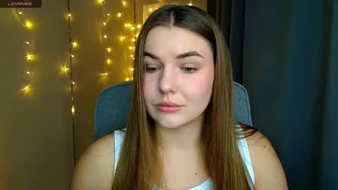 mia_lemm online show from October 22, 7:44 am