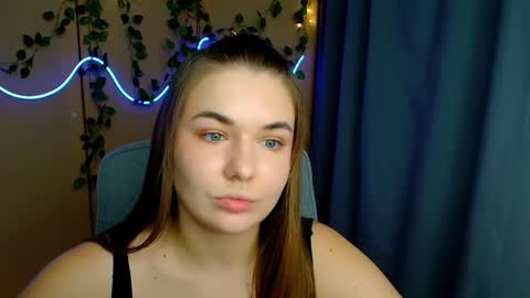 mia_lemm online show from February 24, 8:28 am
