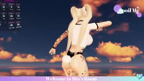 Mia online show from February 28, 6:45 pm