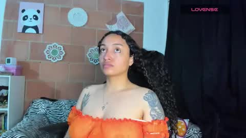mia_lovea online show from March 3, 9:05 am