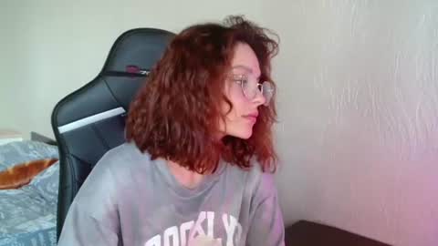 mia_luiza online show from June 10, 9:52 am