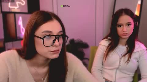 Snapshot of mia_moah chatting on October 13, 8:38 am mia_moah online show from October 13, 8:38 am