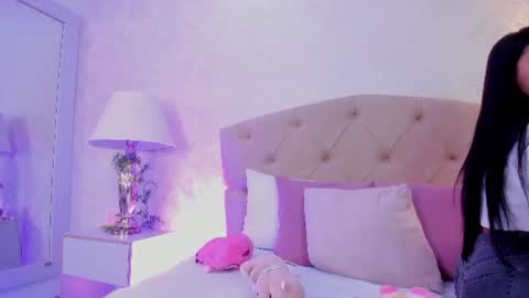 mia montess online show from July 9, 1:48 pm