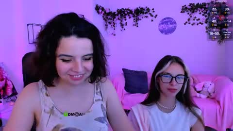 mia_mooon_ online show from July 20, 9:12 am