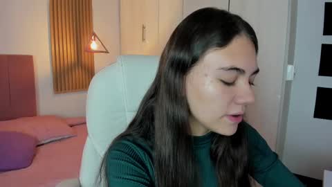 Snapshot of mia_nevaeh chatting on February 25, 9:04 pm Mia Nevaeh - follow me online show from February 25, 9:04 pm