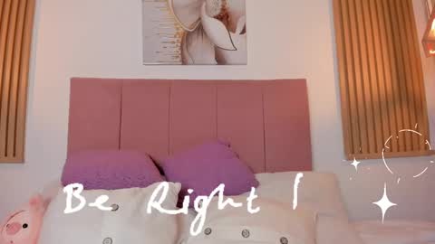Snapshot of mia_nevaeh chatting on February 10, 1:03 am Mia Nevaeh - follow me online show from February 10, 1:03 am