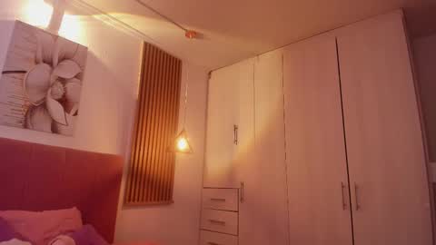 Snapshot of mia_nevaeh chatting on September 11, 8:43 pm Mia Nevaeh - follow me online show from September 11, 8:43 pm
