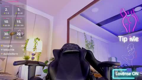 mia rousse25 online show from March 14, 7:29 pm