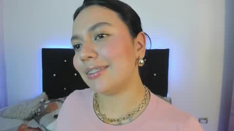 Mia Roux online show from March 5, 5:27 am