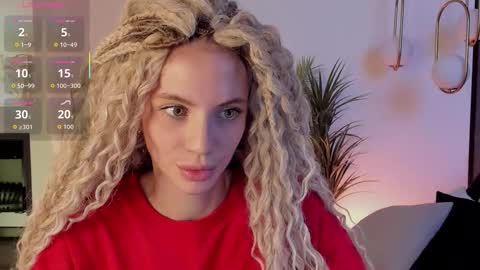 Mia online show from October 24, 7:09 am