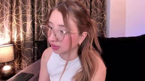 Mia  online show from February 17, 1:10 pm