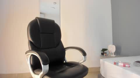 mia_smith_x online show from March 6, 10:58 pm