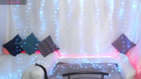 Snapshot of mia_sunn chatting on September 14, 6:04 am mia_sunn online show from September 14, 6:04 am