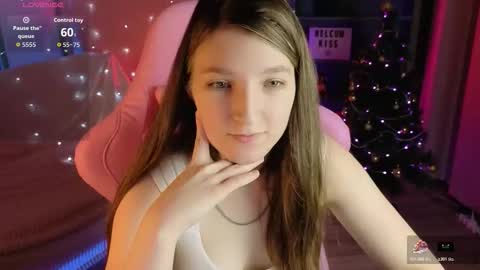 Mia online show from December 17, 10:22 am