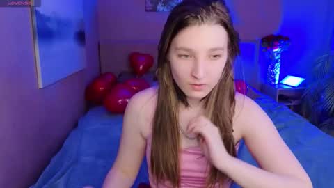 Mia online show from February 13, 10:29 am