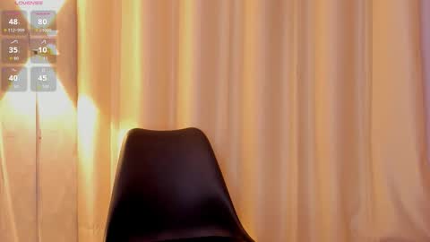 Mia White  online show from March 19, 1:16 pm