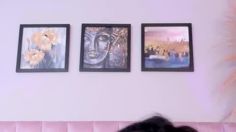 Mia online show from January 9, 5:35 am