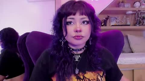 Mia online show from September 13, 3:31 am