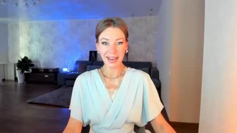 Mia online show from July 7, 4:25 am
