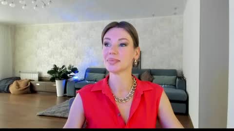 Mia online show from June 9, 4:34 am