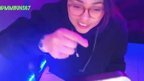 Snapshot of miacanela_xo chatting on September 25, 2:40 am Mia online show from September 25, 2:40 am