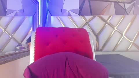   online show from February 26, 9:20 pm