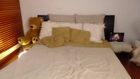 Sofi online show from February 7, 2:58 am