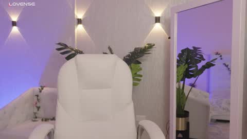 Mia Gomez online show from February 10, 2:09 pm