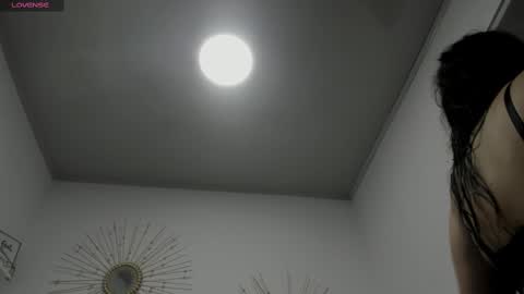 Miah Collins online show from November 1, 11:59 pm