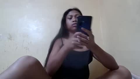 miah_land online show from September 18, 6:39 am