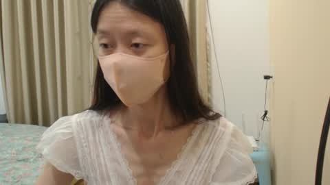 miahchan68 online show from March 11, 1:47 pm