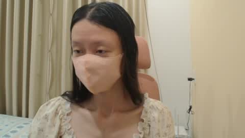 miahchan68 online show from April 16, 3:45 pm