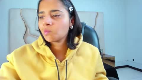 Snapshot of miahsex69 chatting on September 13, 5:21 am miahsex69 online show from September 13, 5:21 am