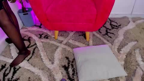 Mia Khalifa online show from December 5, 4:44 am