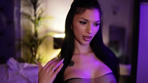  Miami  online show from November 19, 6:18 pm