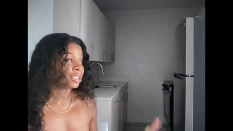 MiamiWorld online show from March 7, 9:15 pm