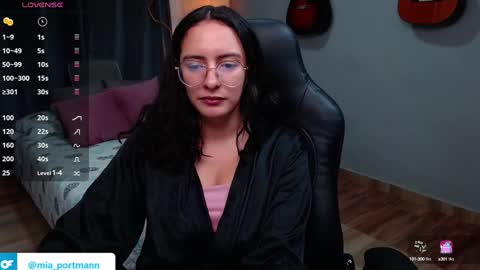 MIAPORTMANN online show from December 5, 11:56 pm