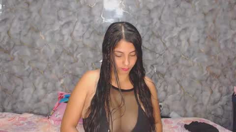 miarouse1531 online show from December 2, 10:52 pm