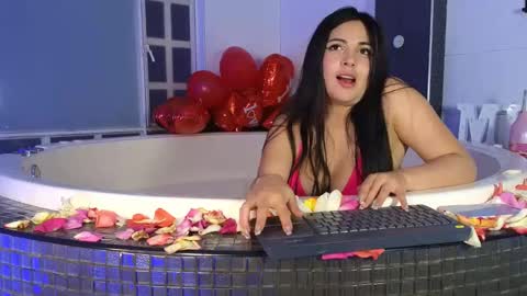 MiaHancock online show from February 18, 5:53 am