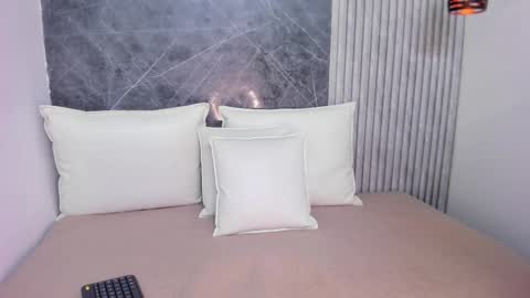 miascott5 online show from March 8, 11:07 pm