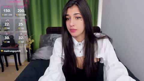 Miayna Silk online show from March 4, 5:24 pm