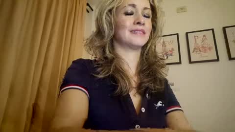 miasiren online show from September 16, 3:30 am