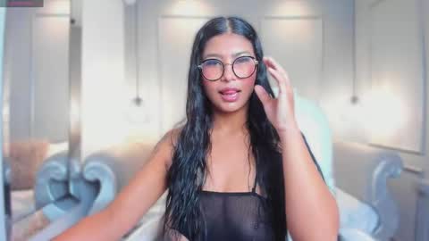 Mia  online show from February 18, 3:06 am