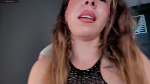 miatorres4 online show from October 22, 4:04 am