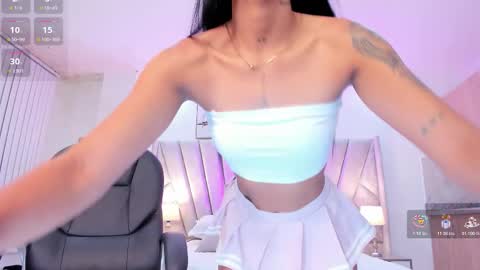 Mia Vegas online show from December 15, 11:45 pm