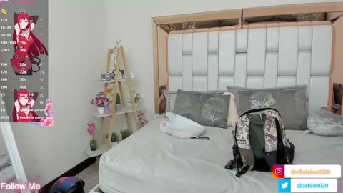 Snapshot of miavillalobos_ chatting on February 24, 9:53 am Mia Villalobos online show from February 24, 9:53 am