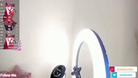 Snapshot of miavillalobos_ chatting on March 3, 3:43 pm Mia Villalobos online show from March 3, 3:43 pm