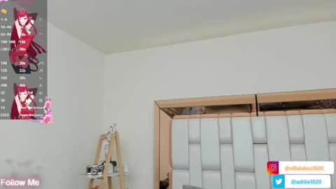Snapshot of miavillalobos_ chatting on February 27, 12:34 pm Mia Villalobos online show from February 27, 12:34 pm