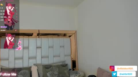 Snapshot of miavillalobos_ chatting on February 25, 7:38 pm Mia Villalobos online show from February 25, 7:38 pm